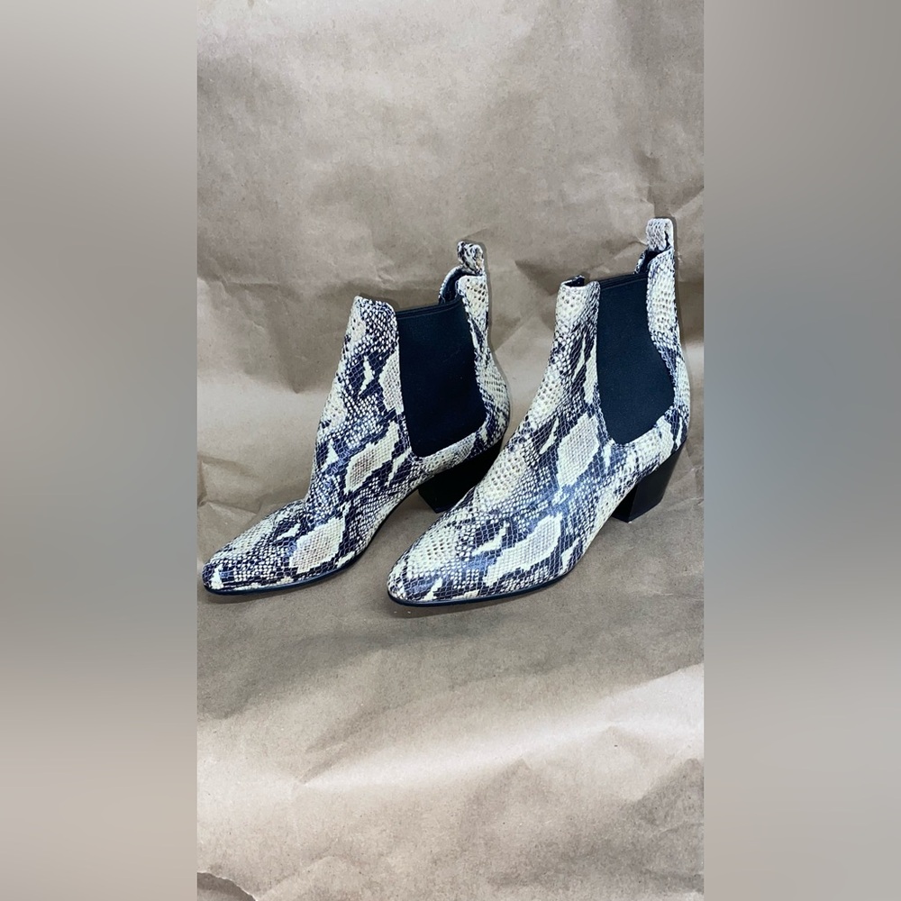 Sam Edelman Reesa Ankle Snake Boots Size 7M